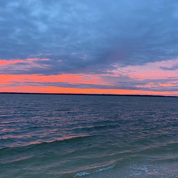 Meet your Posher, Hannah - Picture 1 of 1